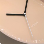 Seinäkello - NeXtime Berlin Pinkki