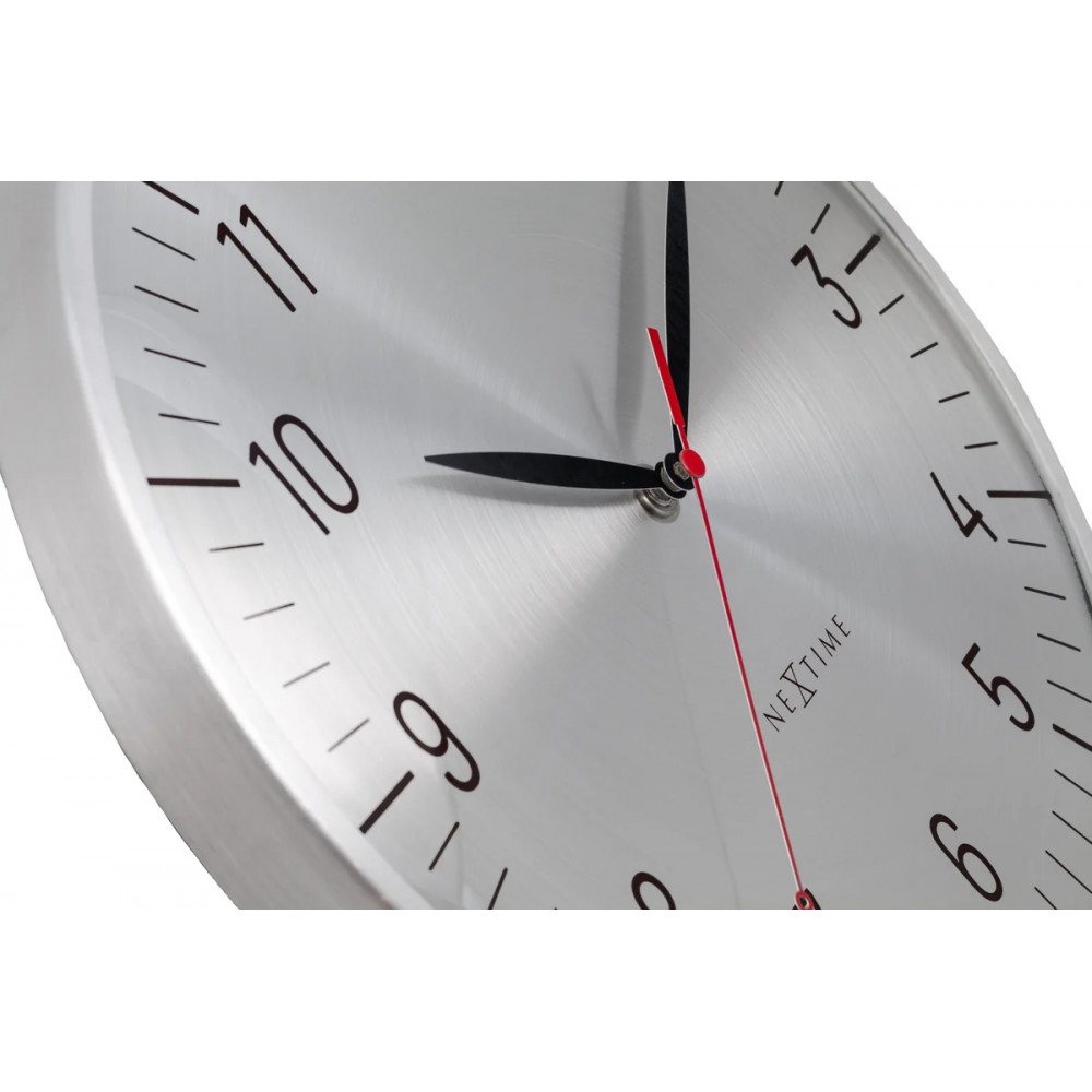 Seinäkello - NeXtime Frankfurt Hopea